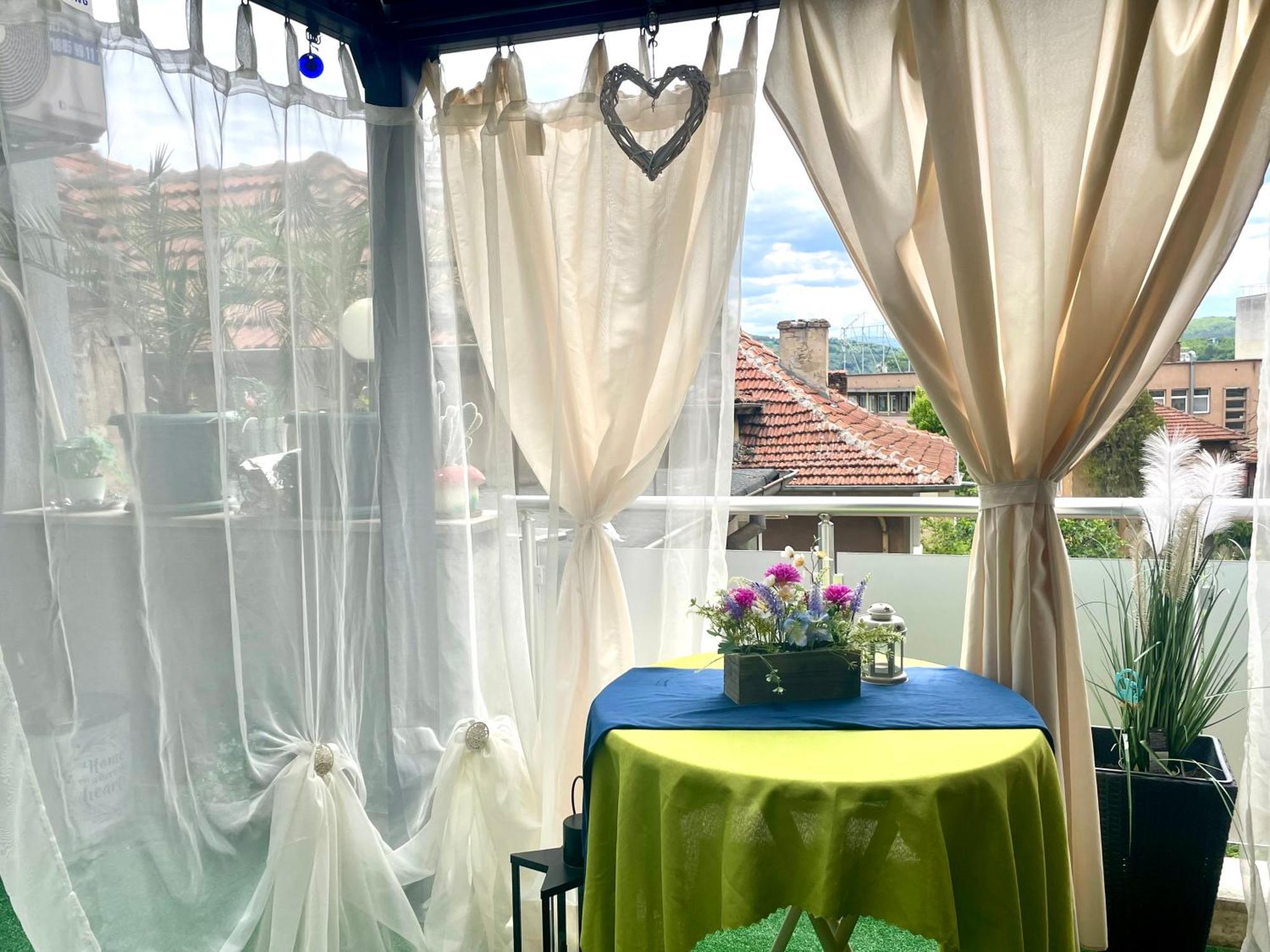 Jadore Veliko Tarnovo Buitenkant foto